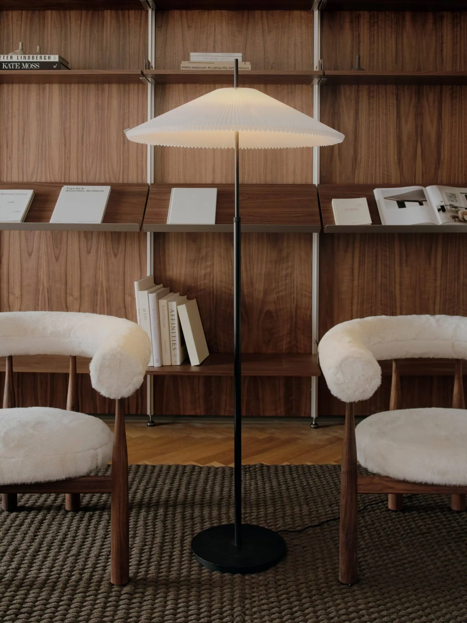 Nebra gulvlampe, White (hvit), 150 cm New Works