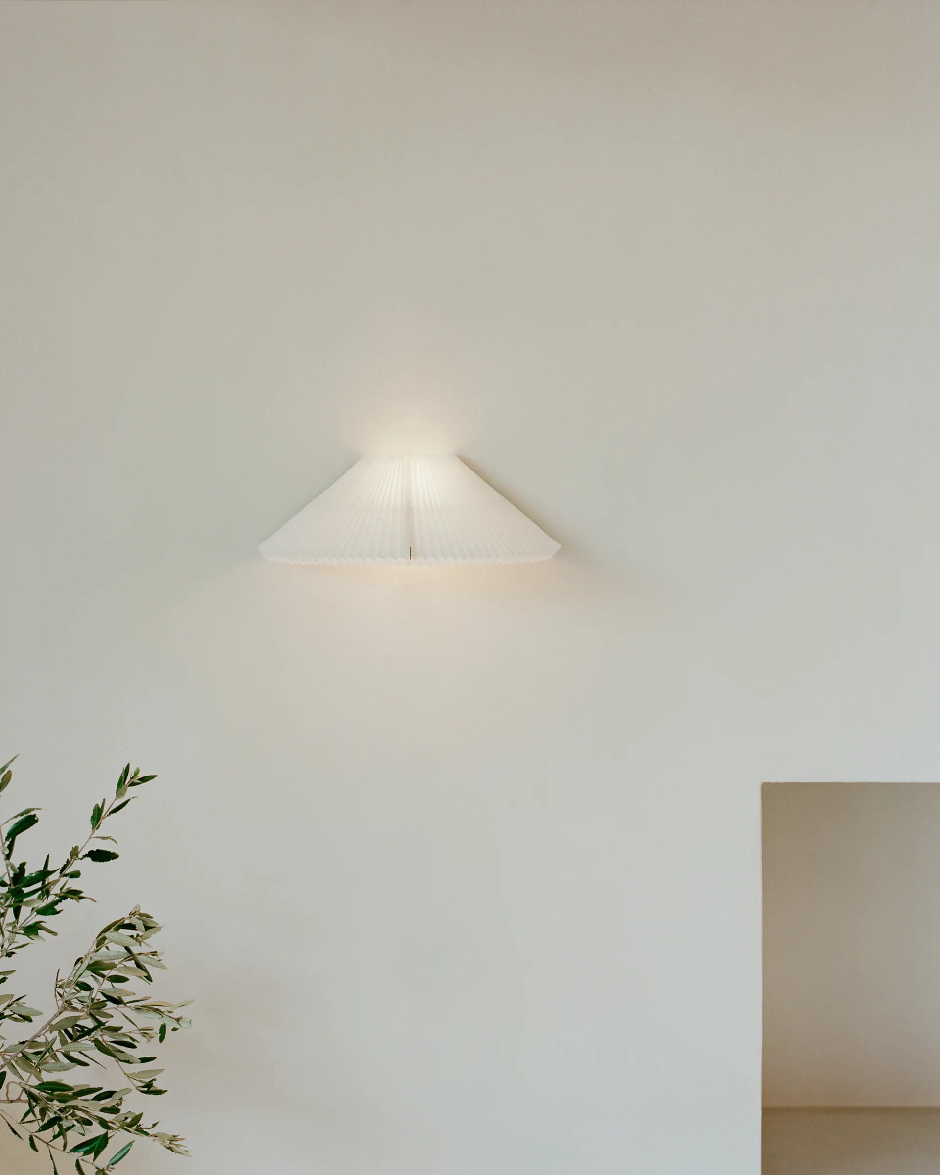 Nebra vegglampe Ø27-40 cm, White New Works