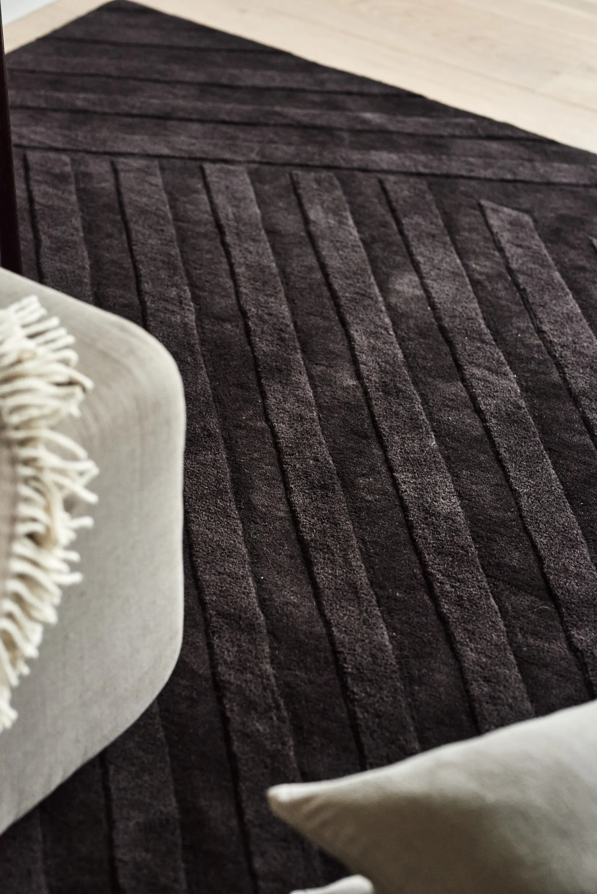 Levels Stripes ullteppe, Brun, 170x240 cm NJRD