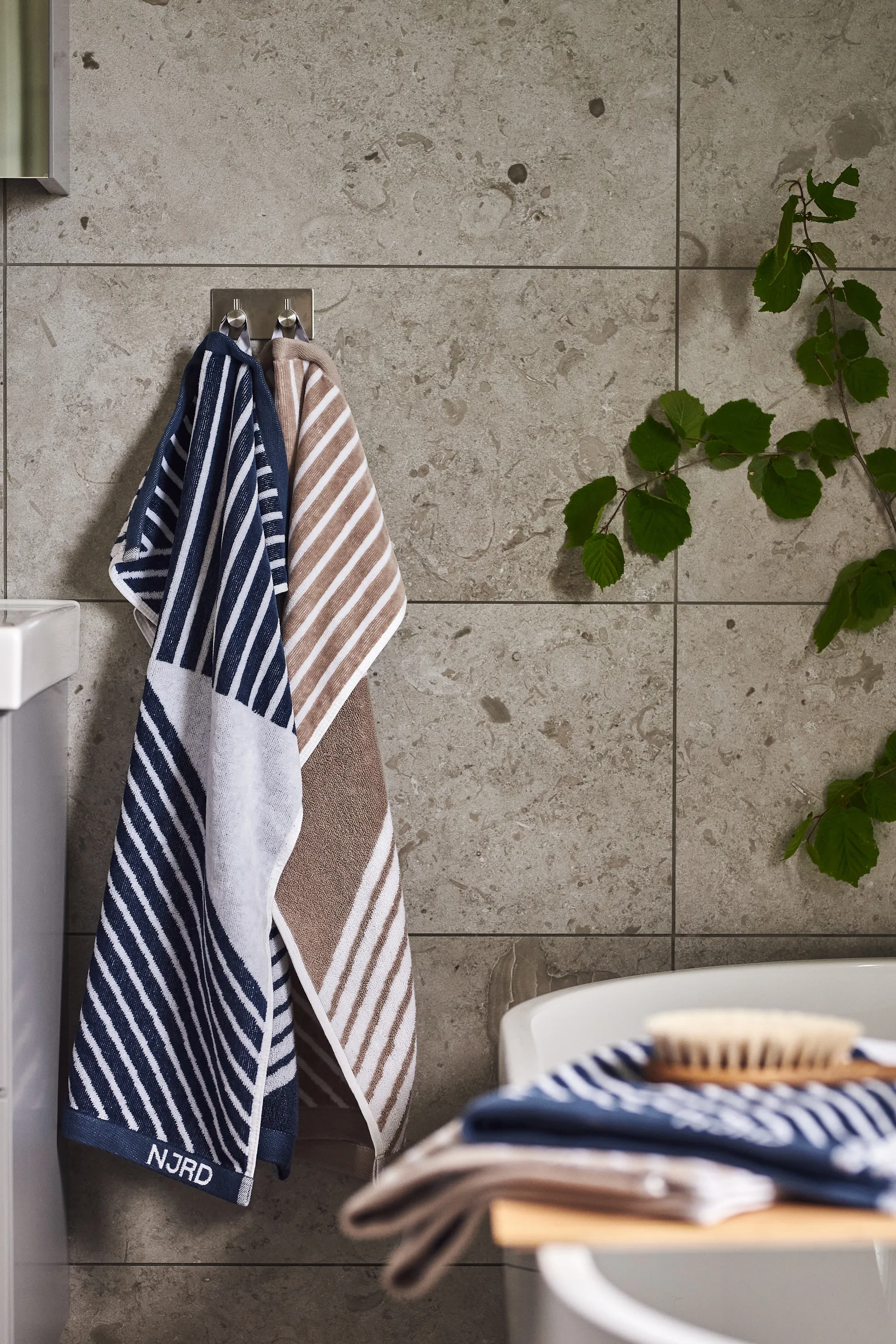 Stripes håndkle 50x70 cm, Blå NJRD