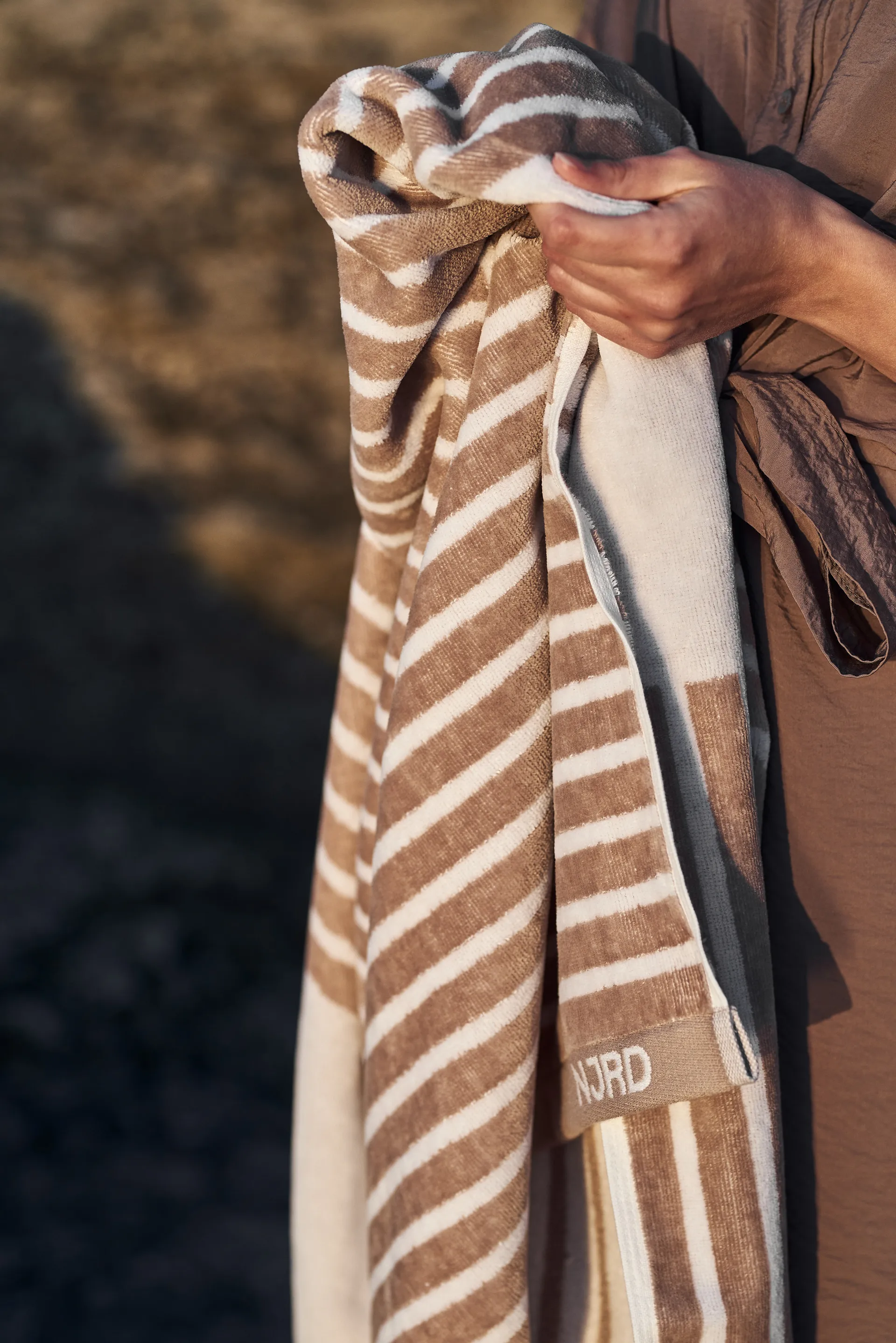 Stripes håndkle 70x140 cm, Beige NJRD