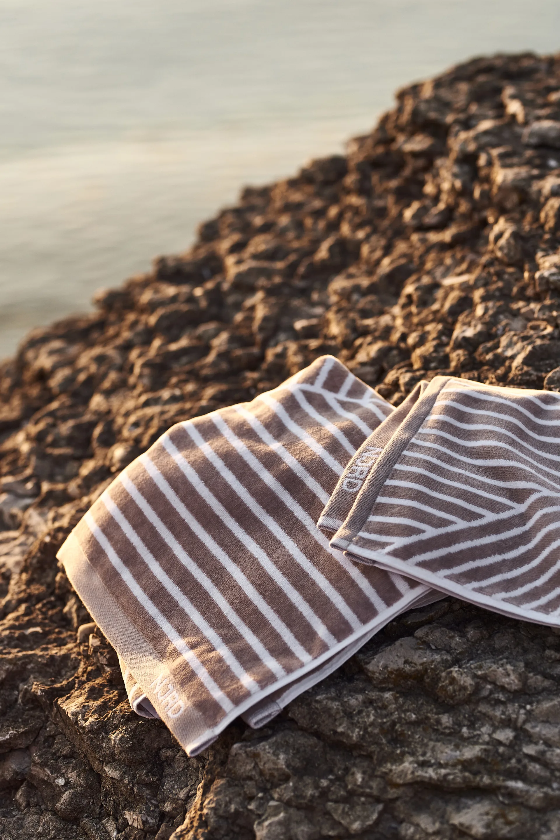 Stripes håndklesett 4 deler - Beige NJRD