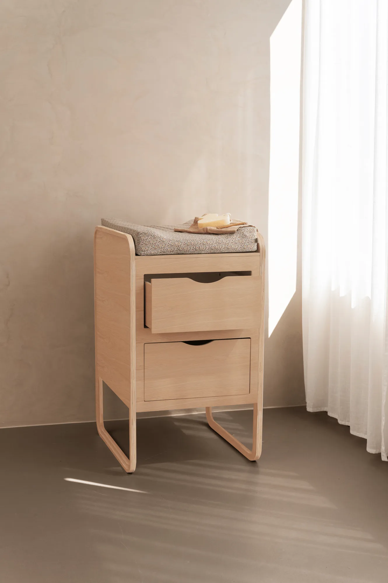 Form stellebord 65,4x56x95 cm, Eik Nofred