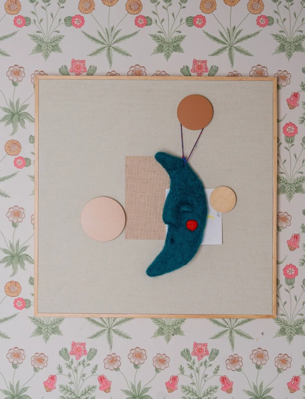 Noticeboard oppslagstavle + 3 magneter, Sand Nofred