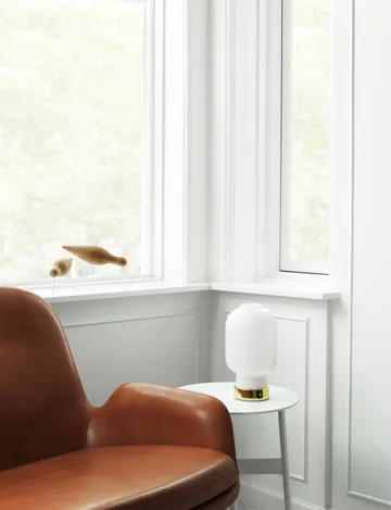 Amp bordlampe - Hvit-messing - Normann Copenhagen