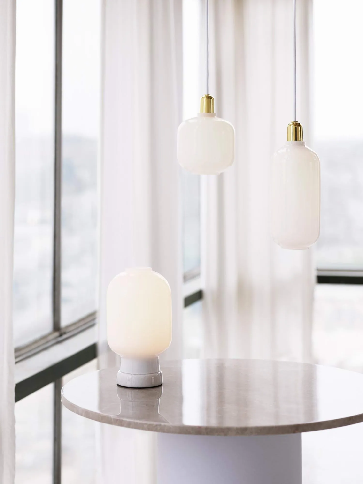 Amp lampe liten, Hvit-messing Normann Copenhagen