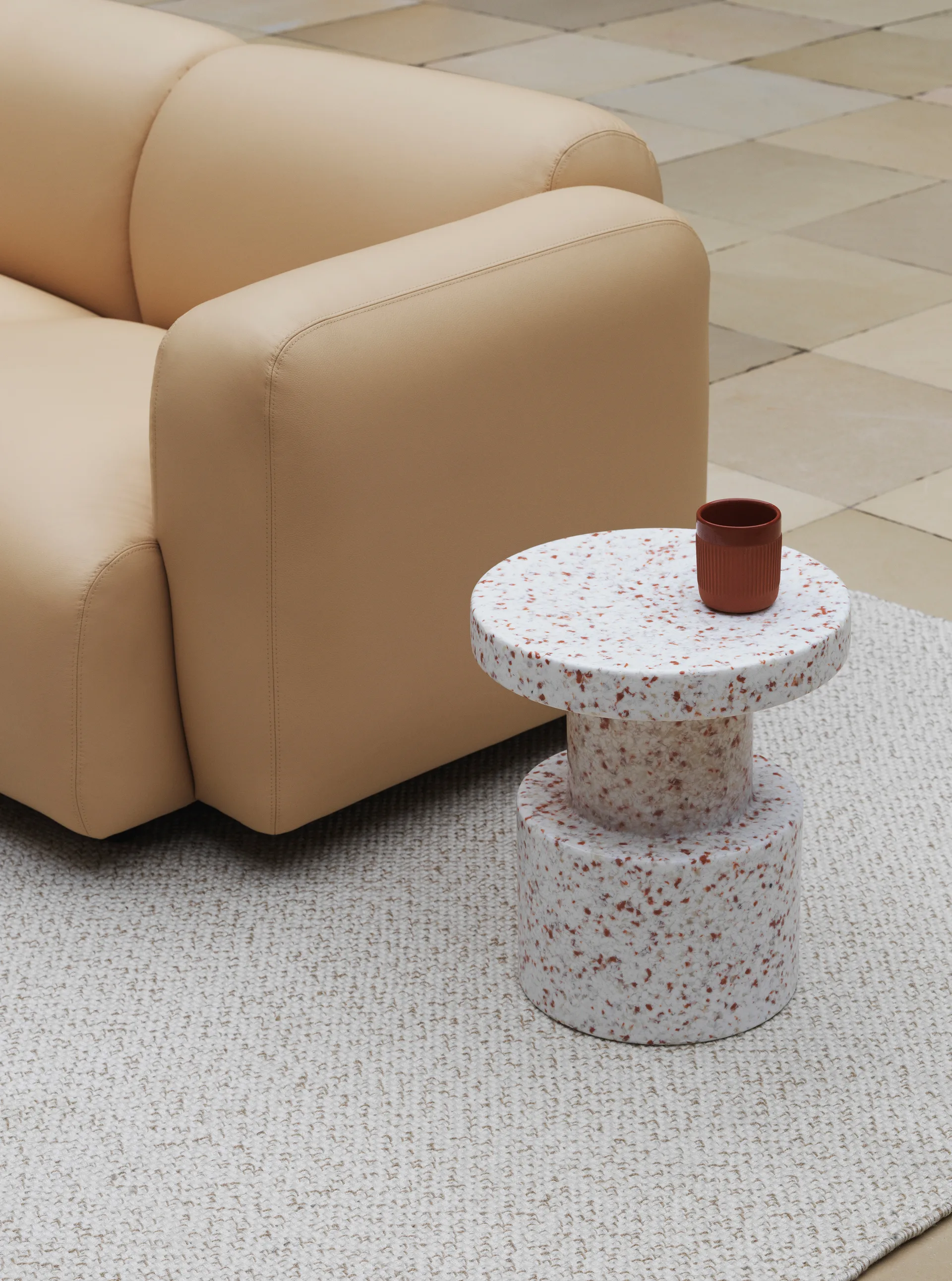 Bit rund krakk, Hvit, Ø36x42 cm Normann Copenhagen