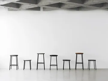 Circa barkrakk 65 cm - Svart aluminium - Normann Copenhagen