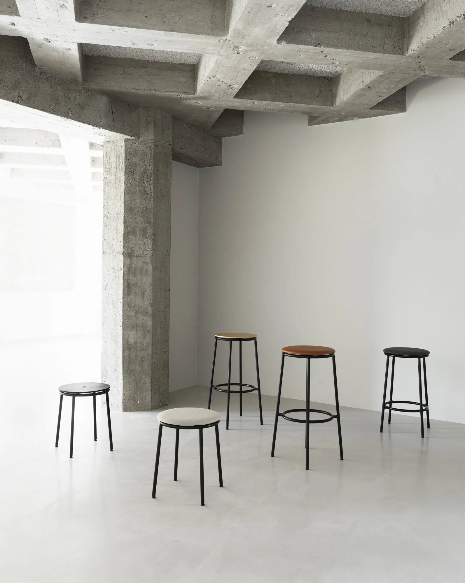 Circa krakk 45 cm, Eik Normann Copenhagen