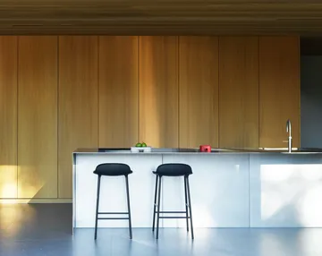 Form Chair barkrakk metallben, Svart, 2‑pakning - Normann Copenhagen