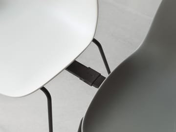 Form Chair stablebar stol svarte ben 2-pk, Grå - undefined - Normann Copenhagen