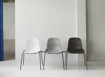 Form Chair stablebar stol svarte ben 2-pk, Hvit - undefined - Normann Copenhagen