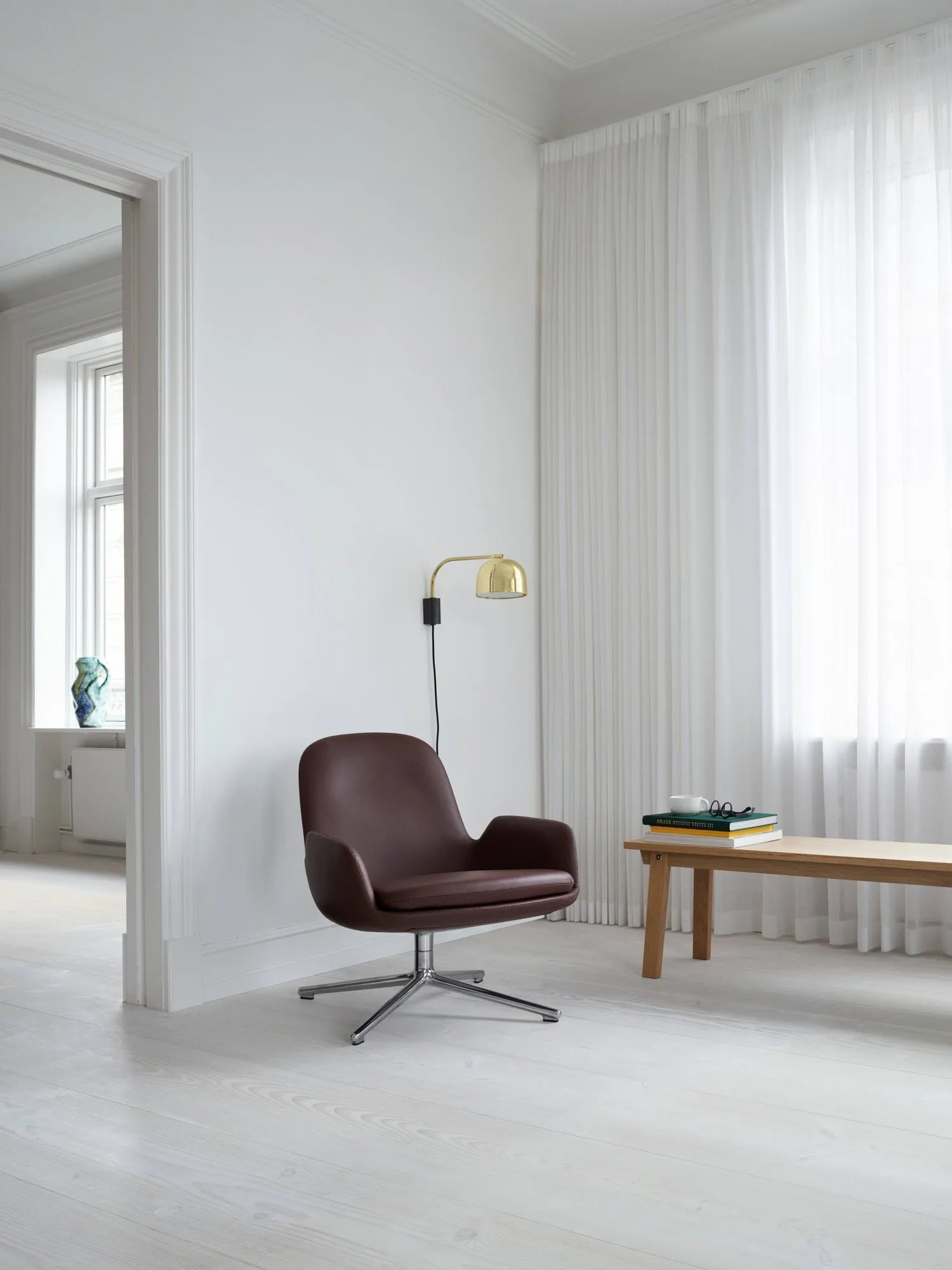 Grant vegglampe, brass, liten- stål, granitt Normann Copenhagen