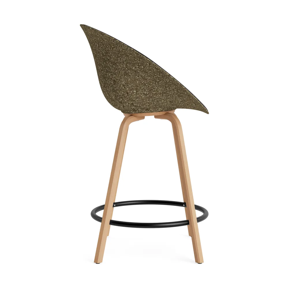 Mat Bar Armchair karmstol  fremsidepolstring 65 cm, Ultra 41599-seaweed-beech-black steel Normann Copenhagen