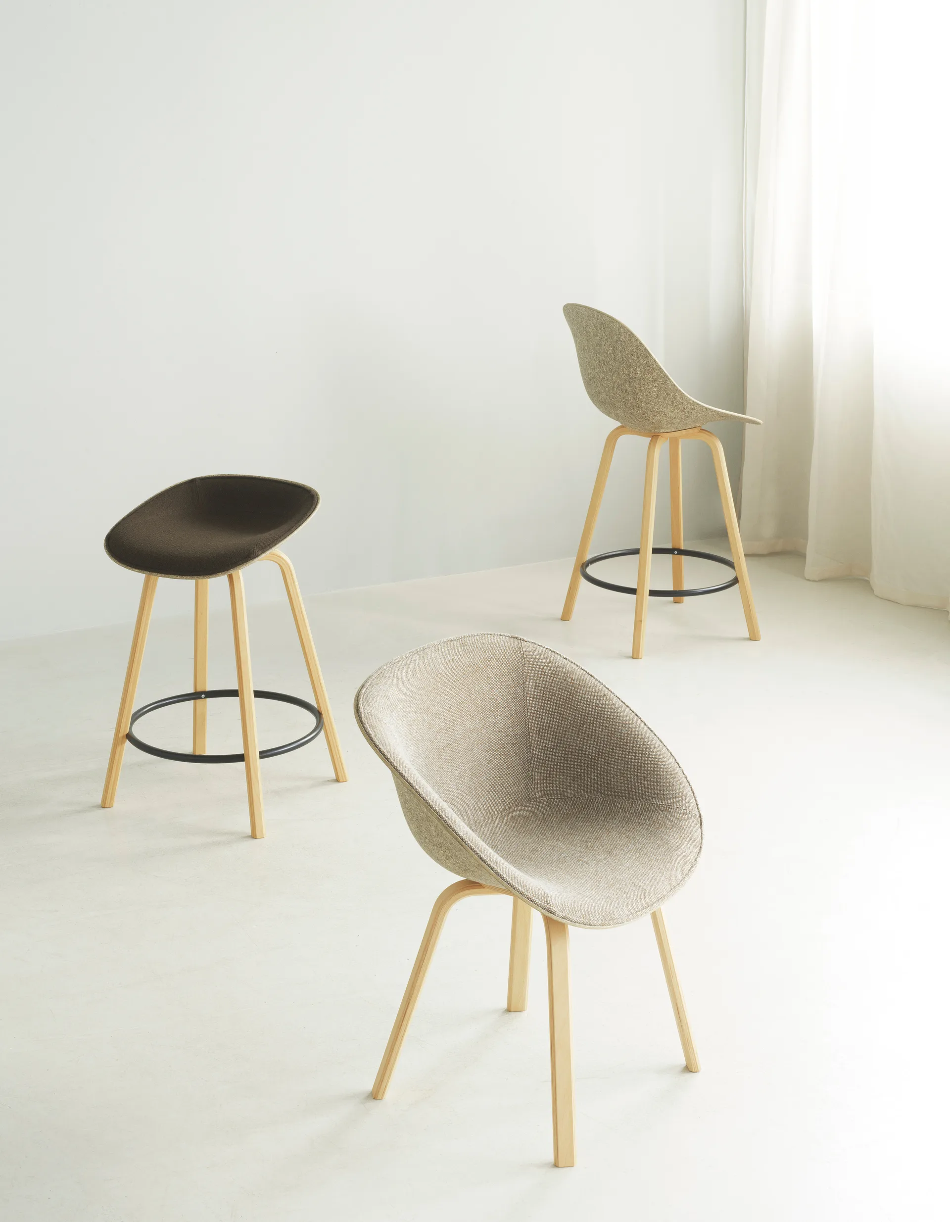 Mat Bar Chair barstol 65 cm, Hemp-bøk-svart stål Normann Copenhagen