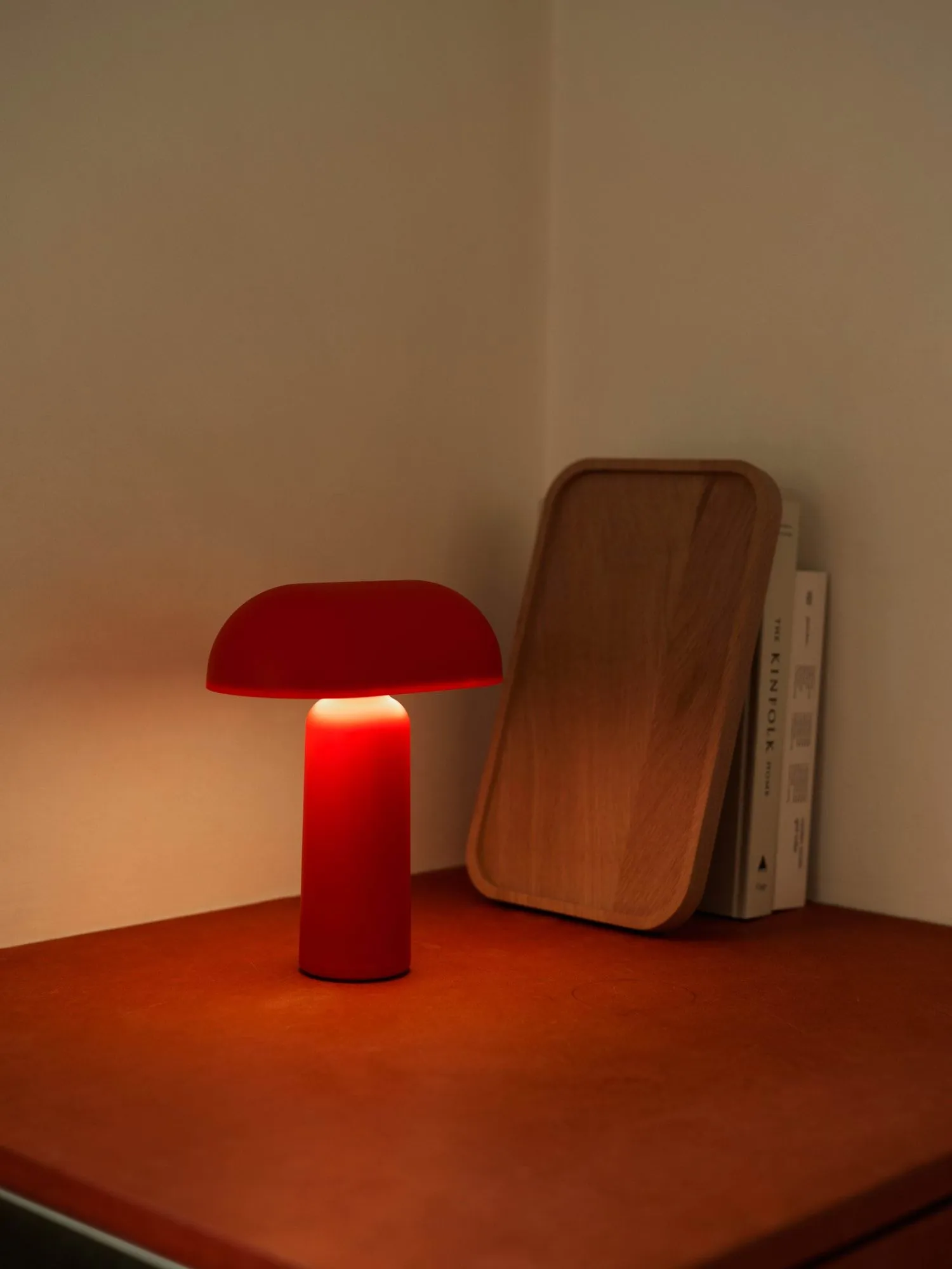 Porta bordlampe, Bright red Normann Copenhagen