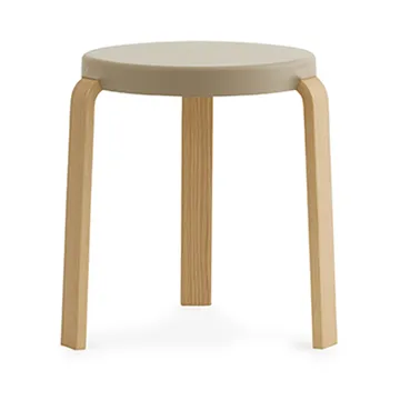 Tap rund krakk - Sand, eikeben, Ø35x43 cm - Normann Copenhagen