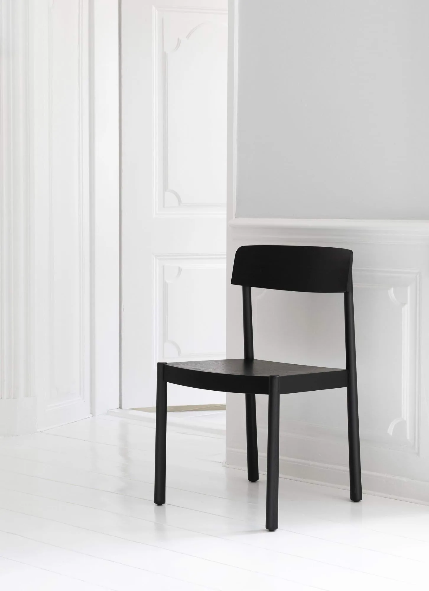 Timb stol med pute, Black/Ultra Leather – Black Normann Copenhagen