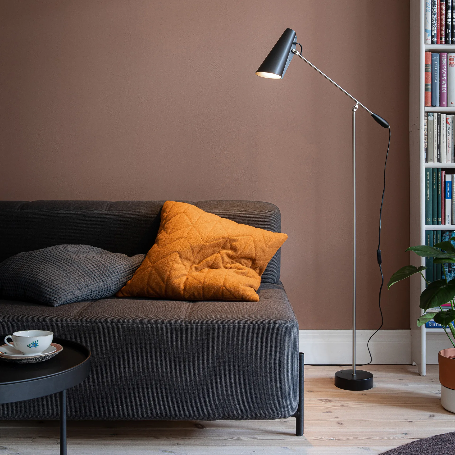 Birdy gulvlampe, Black-steel Northern