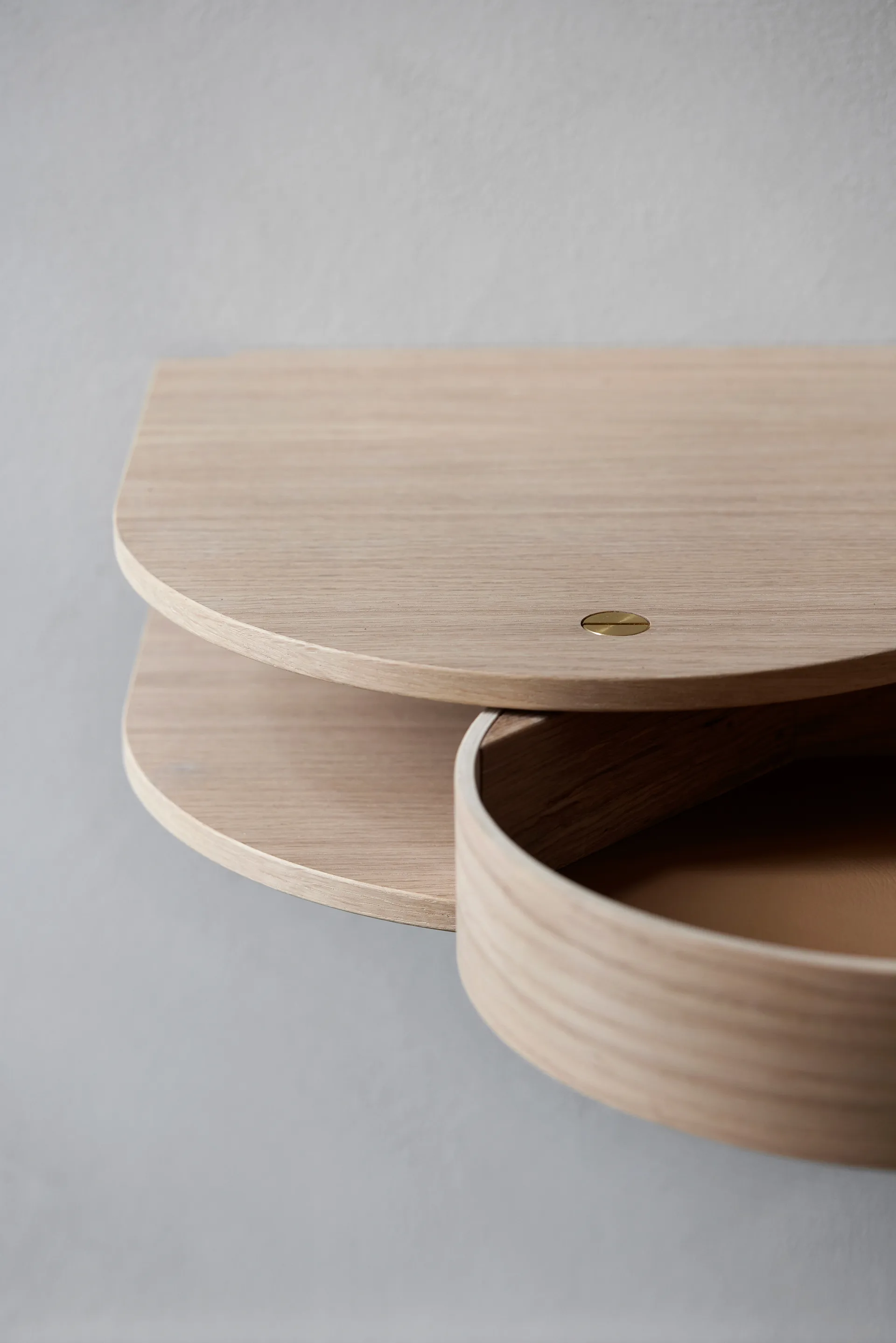 Valet skuff vegghengt small, Light oiled oak Northern