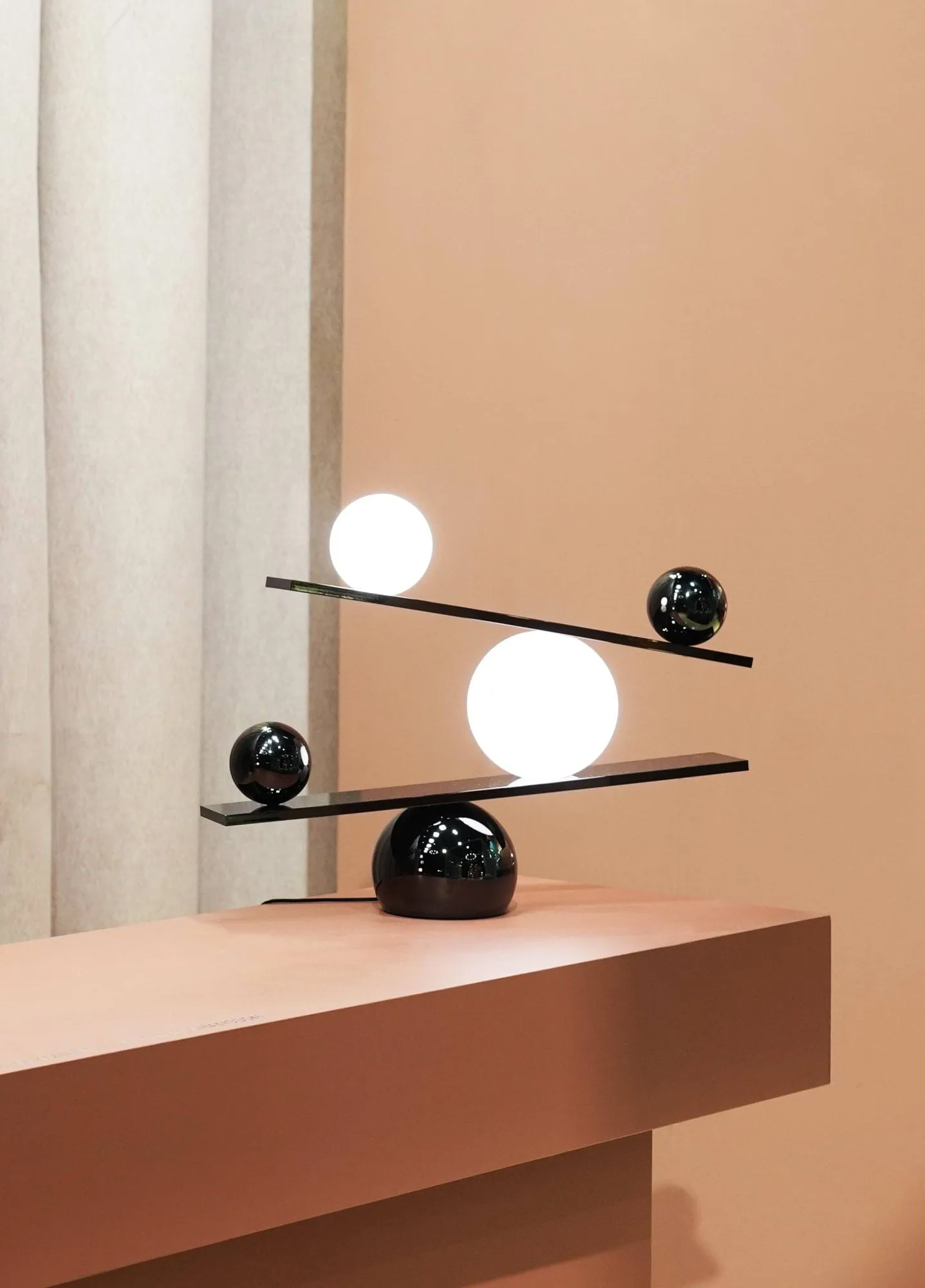 Balance bordlampe, Black, v2 Oblure