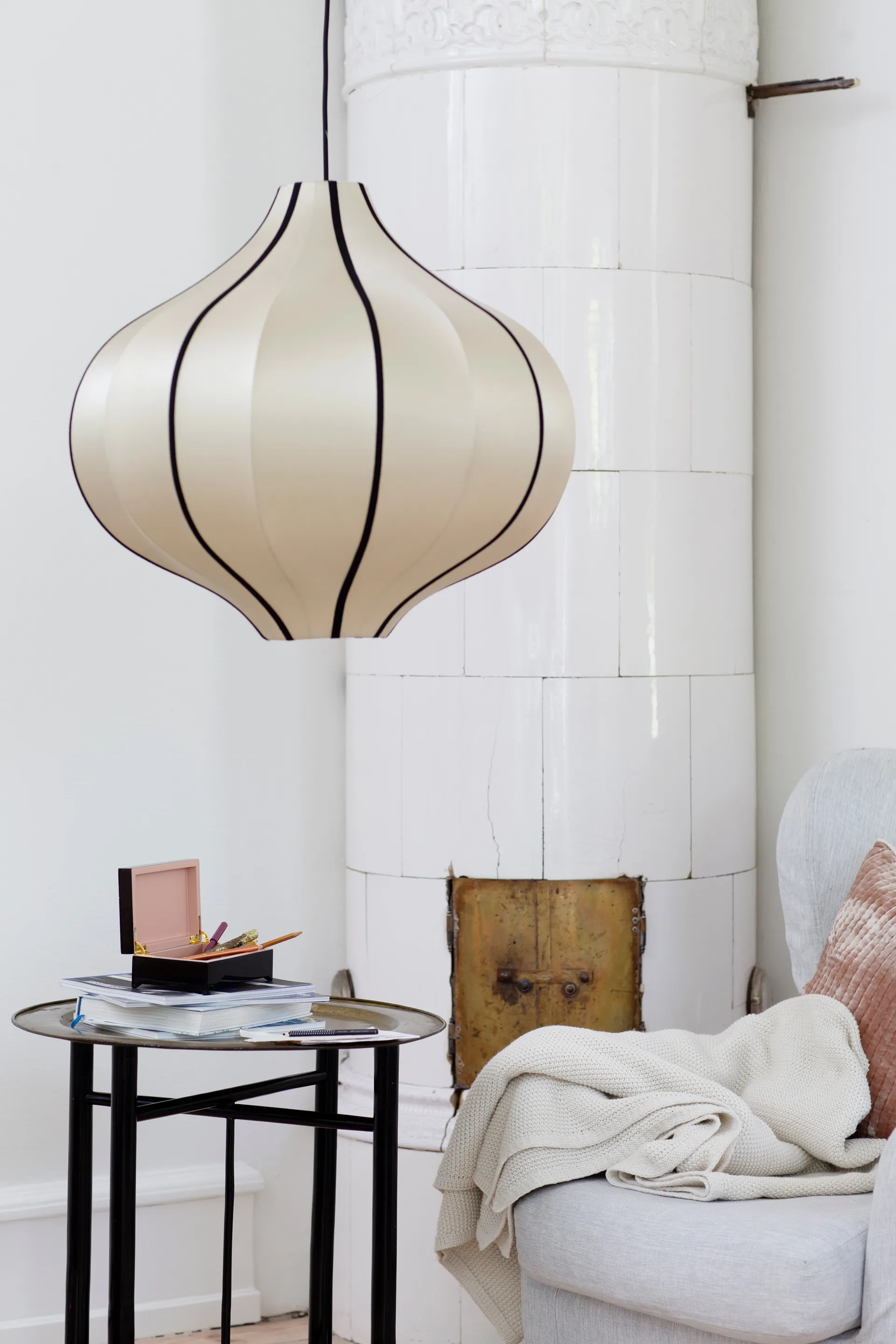 Indochina Classic Onion L lampeskjerm, Kit-black Oi Soi Oi