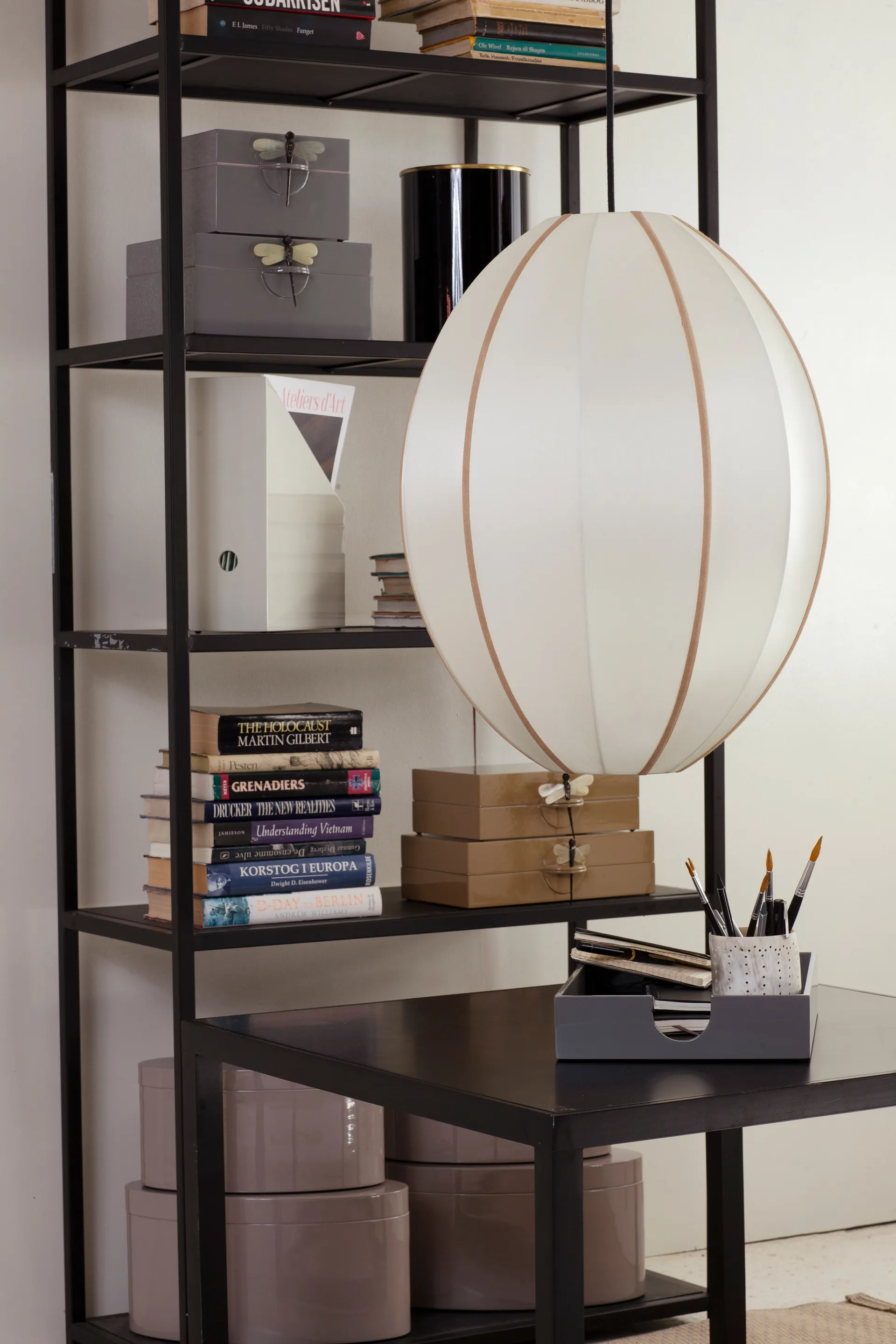 Indochina Classic Oval L lampeskjerm, Offwhite-amber Oi Soi Oi