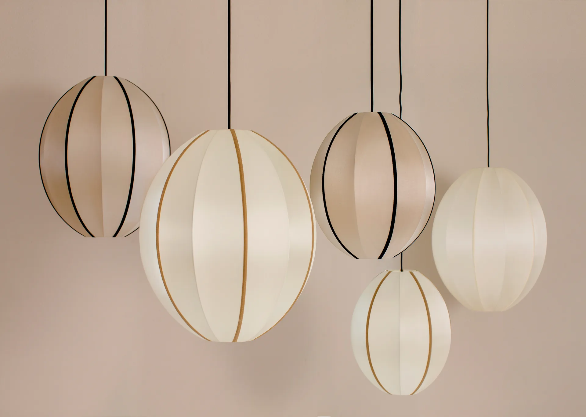 Indochina Classic Oval S lampeskjerm, Offwhite-amber Oi Soi Oi