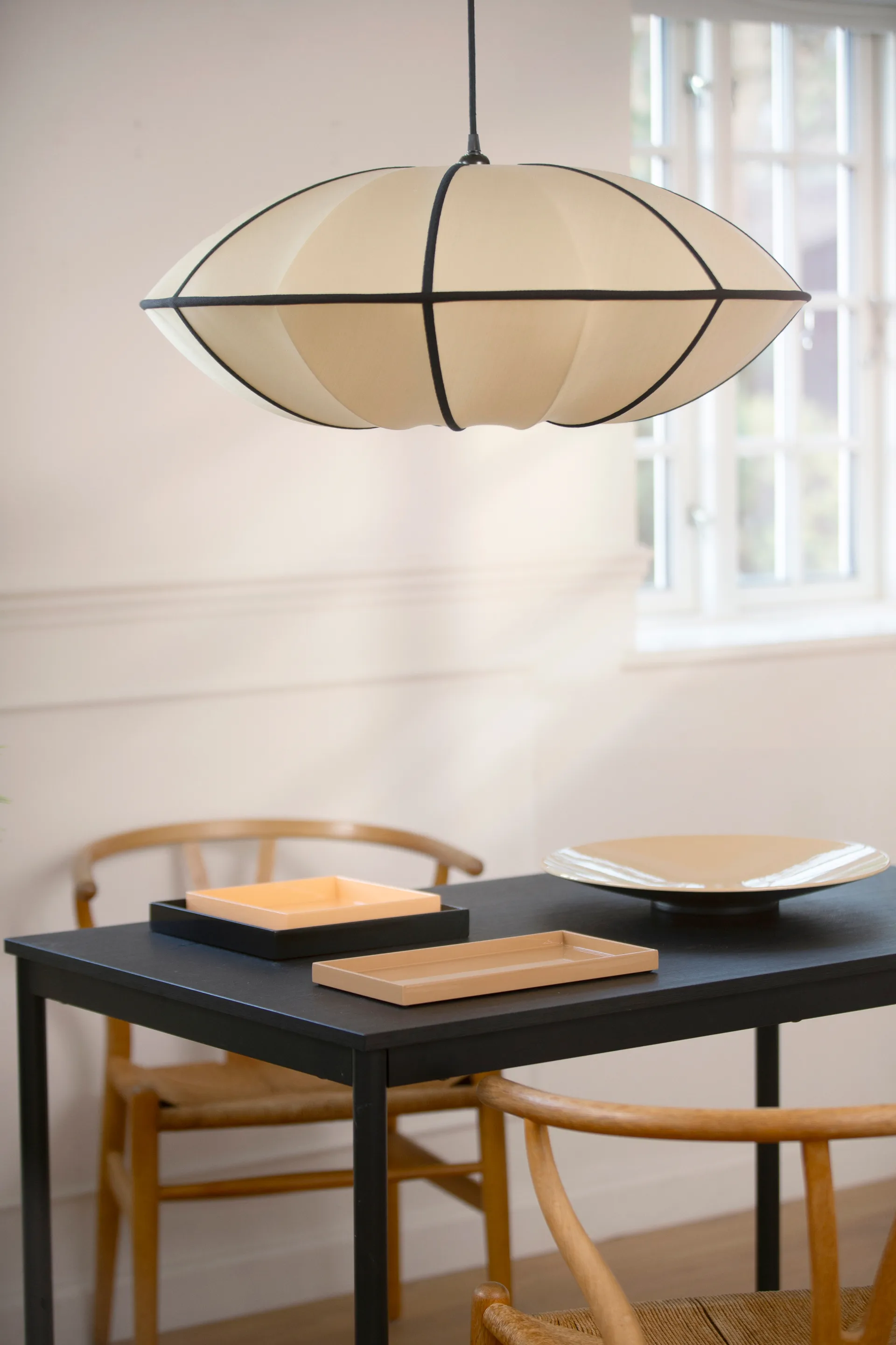 Indochina Classic UFO lampeskjerm, Kit-black Oi Soi Oi