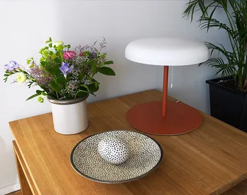 Mushroom bordlampe - oransje - Örsjö Belysning