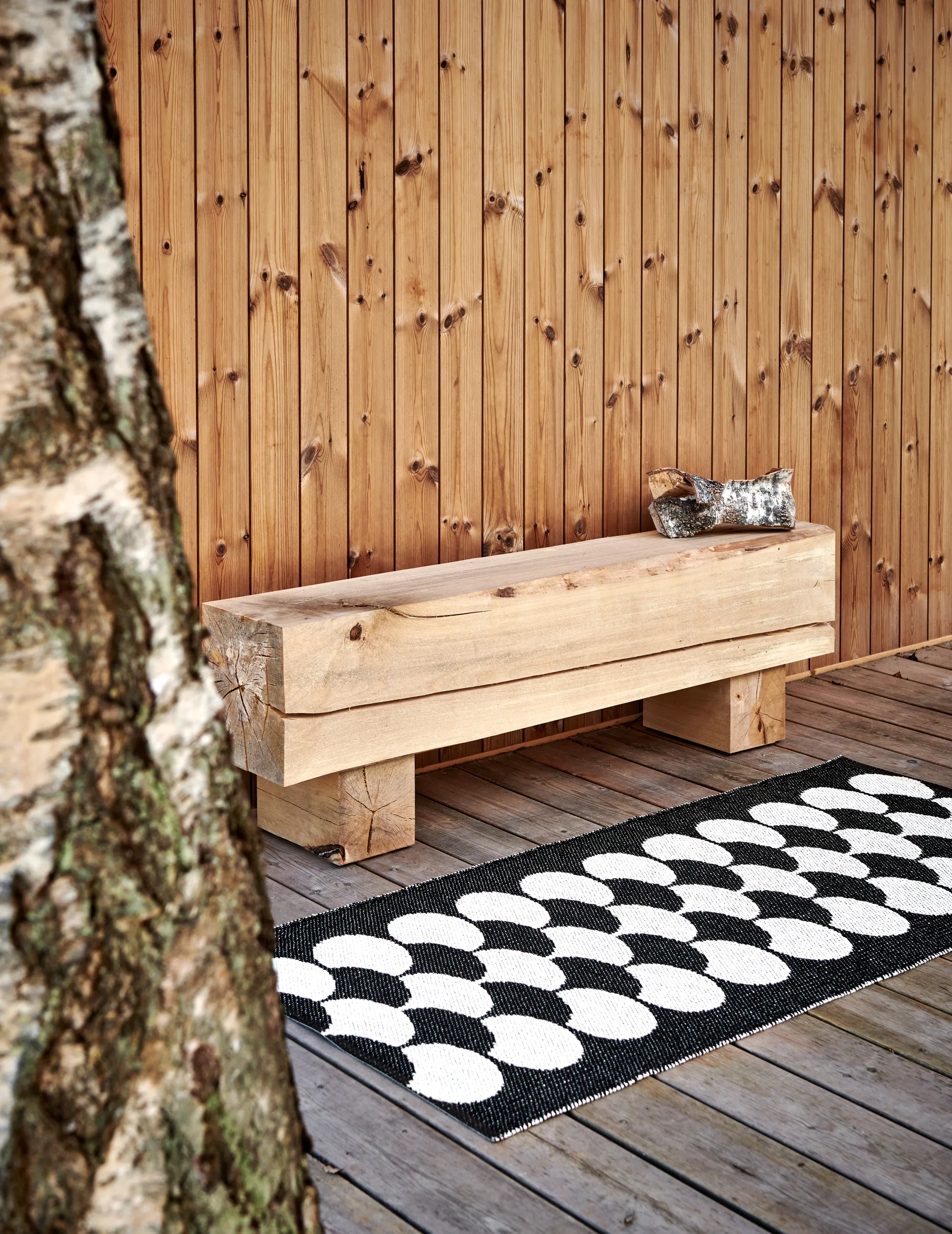 Poppy løper, Black-vanilla, 70x150 cm Pappelina