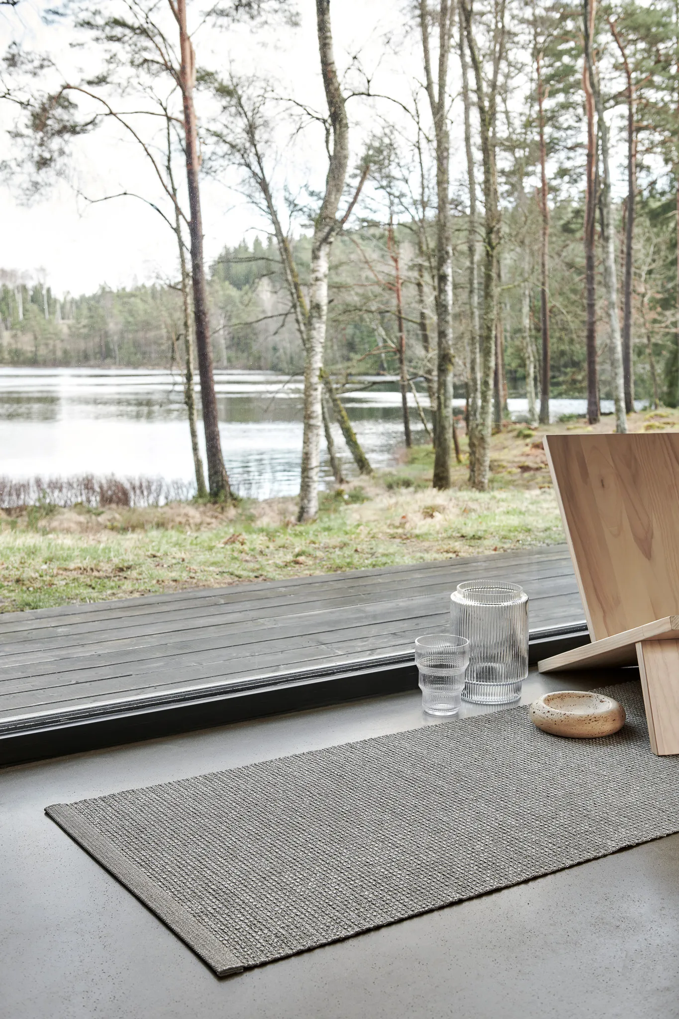 Sam teppe, Warm grey-charcoal, 70x150 cm Pappelina