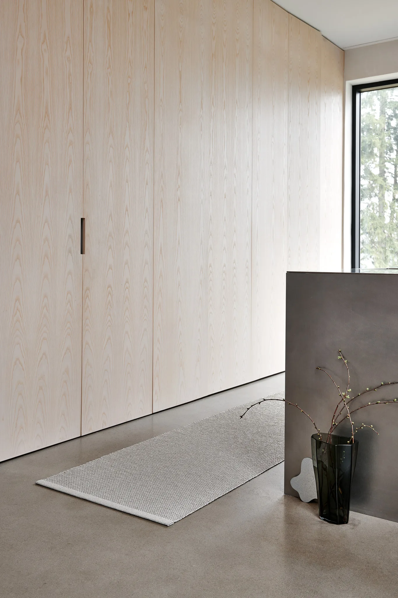 Sam teppe, Warm grey-charcoal, 70x150 cm Pappelina