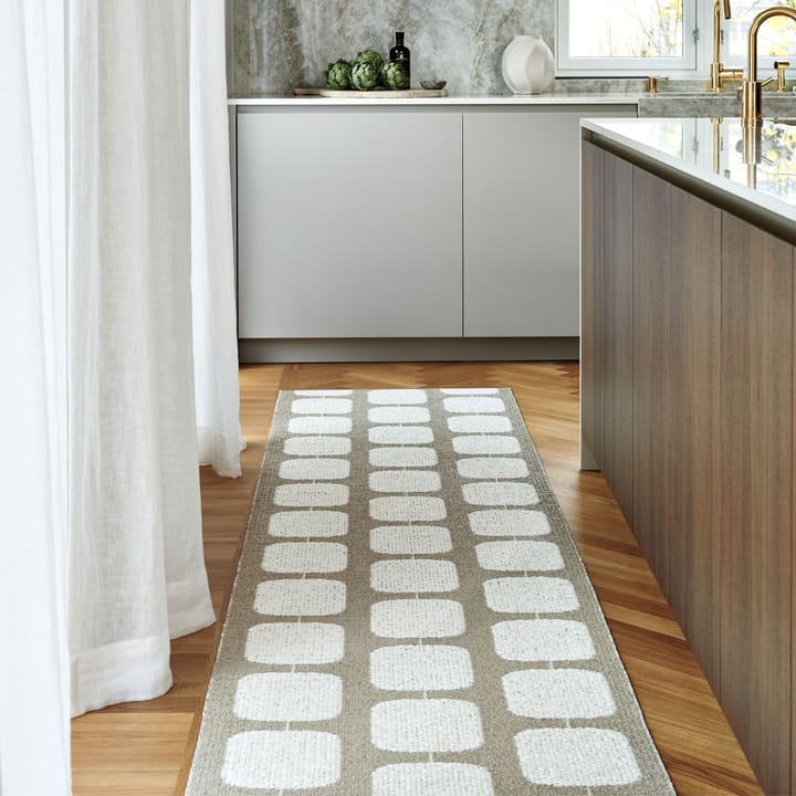Sten løper, light nougat, 70x100 cm Pappelina