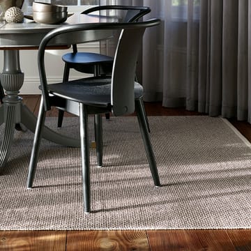 Svea teppe - granit/black metallic, 140x220 cm - Pappelina