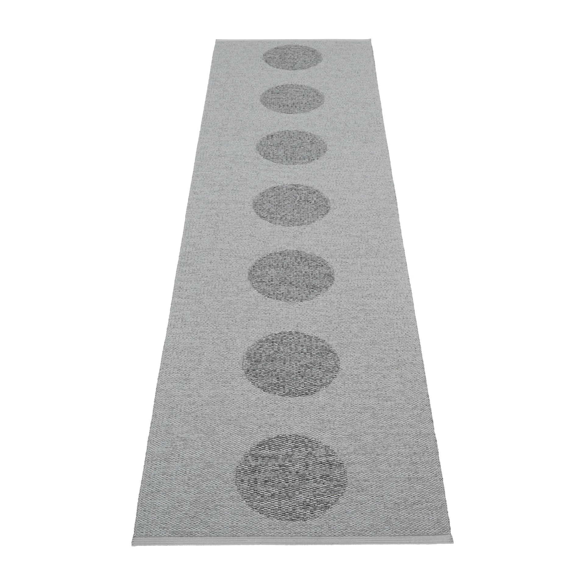 Vera 2.0 plastmatte grey-granit metallic, 70x280 cm Pappelina