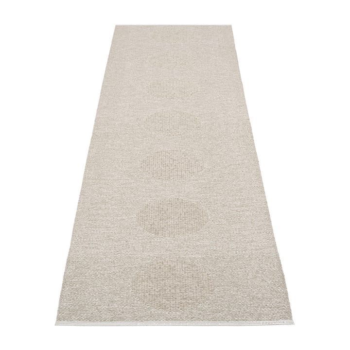 Vera 2.0 plastmatte linen-stone metallic, 70x360 cm Pappelina