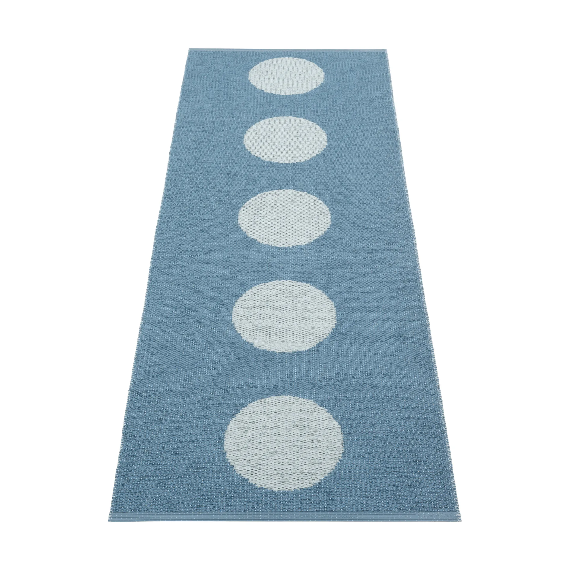 Vera Pop teppe, Blue-blue fog 200x70 cm Pappelina