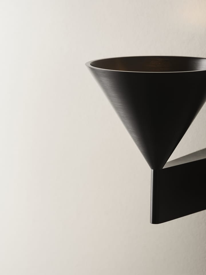 Apollo 14 vegglampe, Darkest hour Pholc