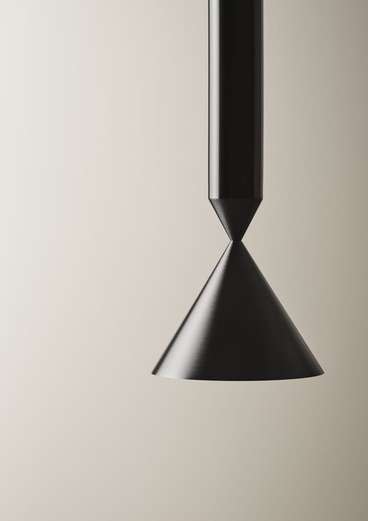 Apollo 59 taklampe, Darkest hour Pholc