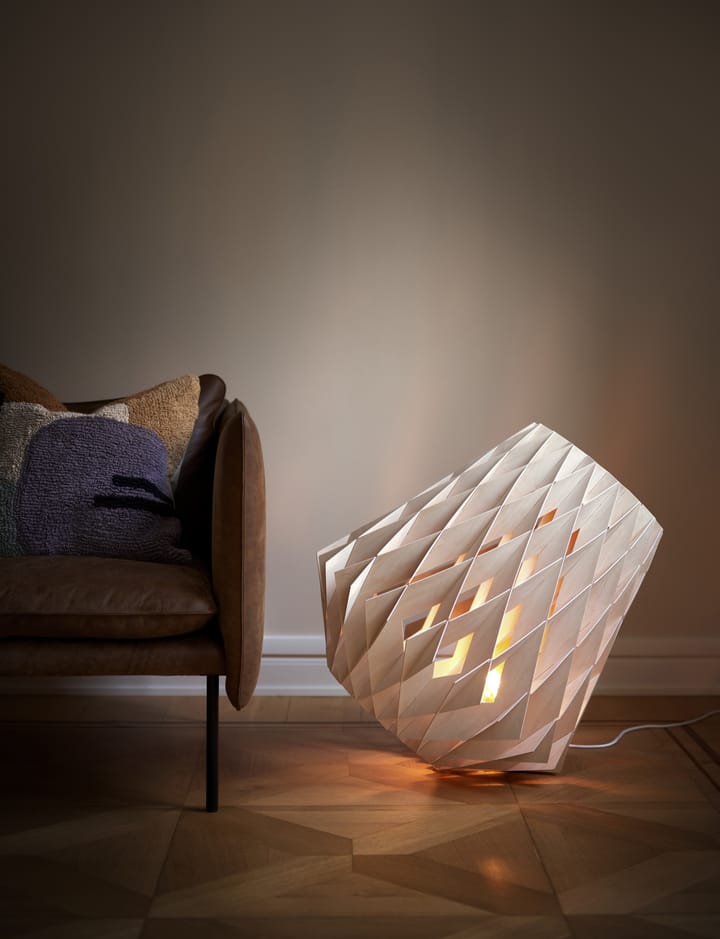 Pilke Signature gulvlampe Ø64 cm, Bjørk Pilke