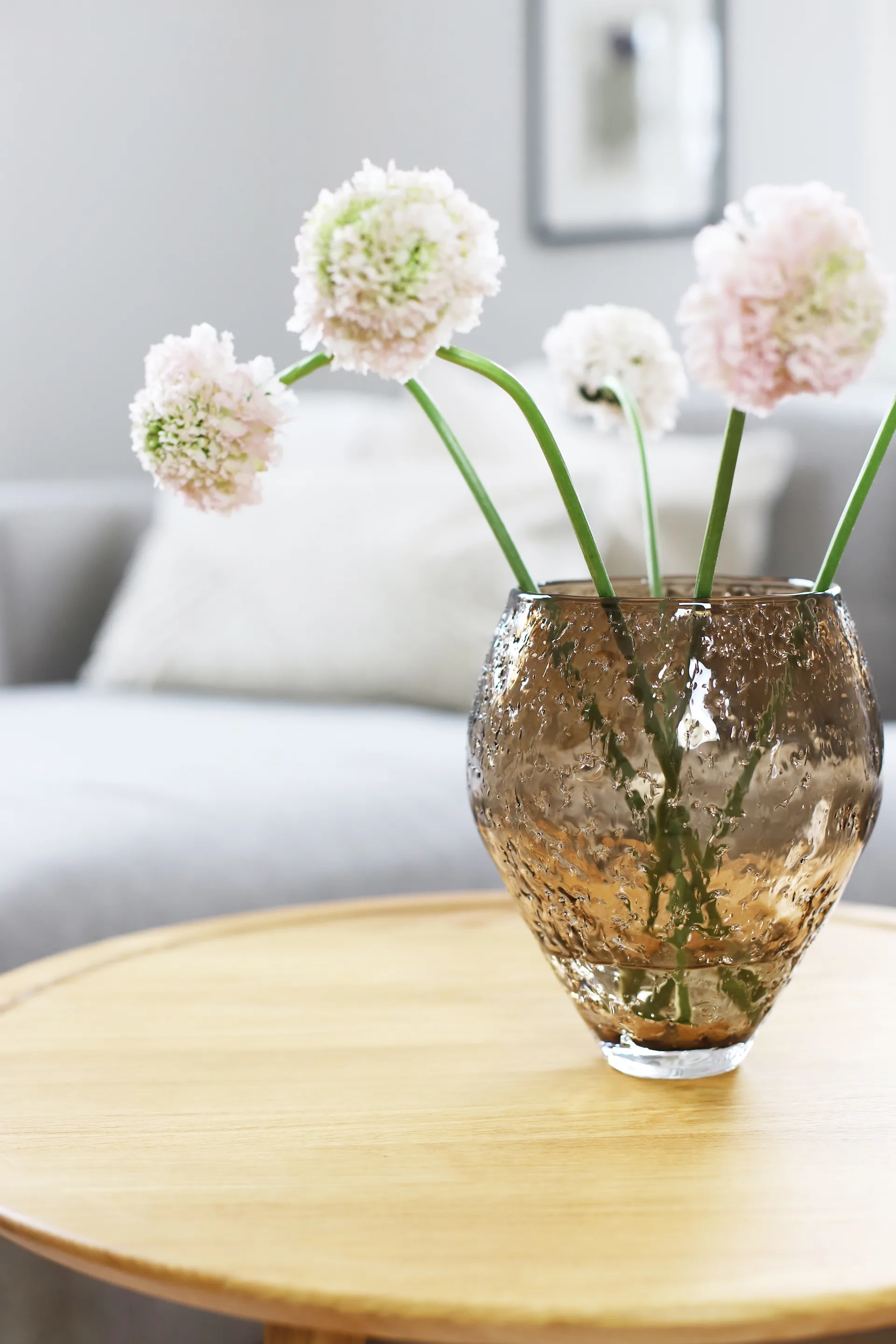 Crushed glassvase medium, Sepia brown Ro Collection