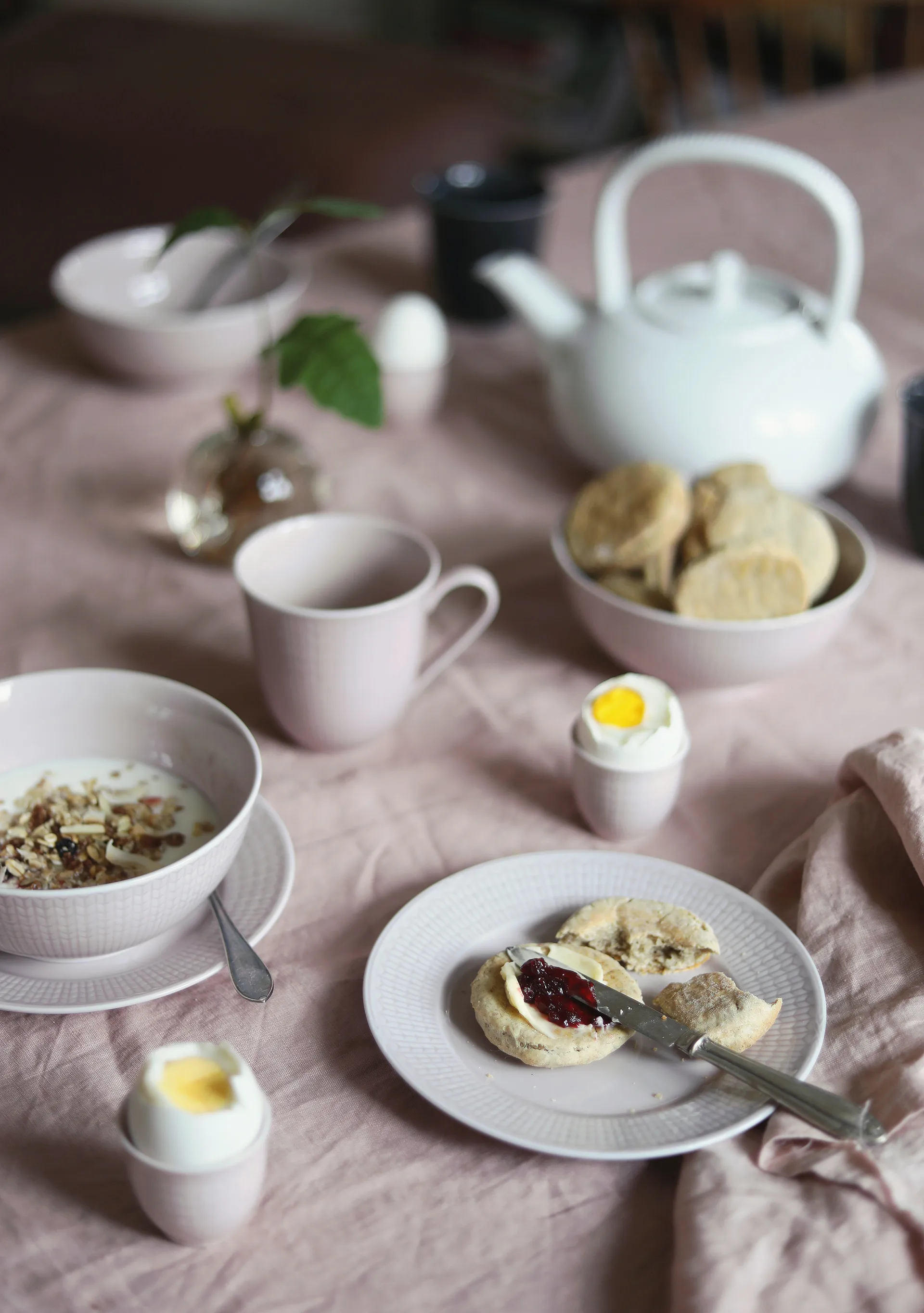 Swedish Grace skål stor, rosa 60 cl Rörstrand