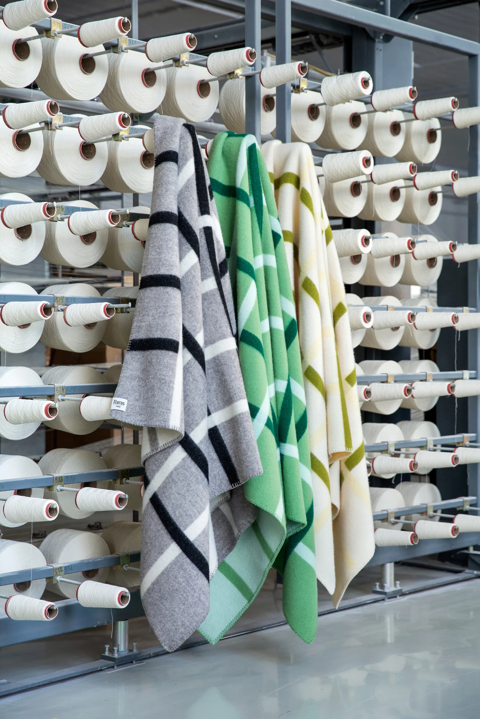 Knut teppe 135x200 cm, Lime Røros Tweed