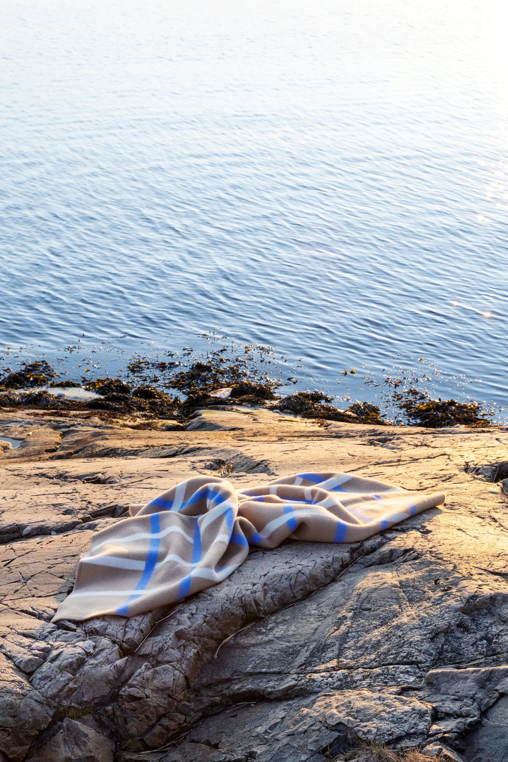 Knut teppe 135x200 cm, Taupe Røros Tweed