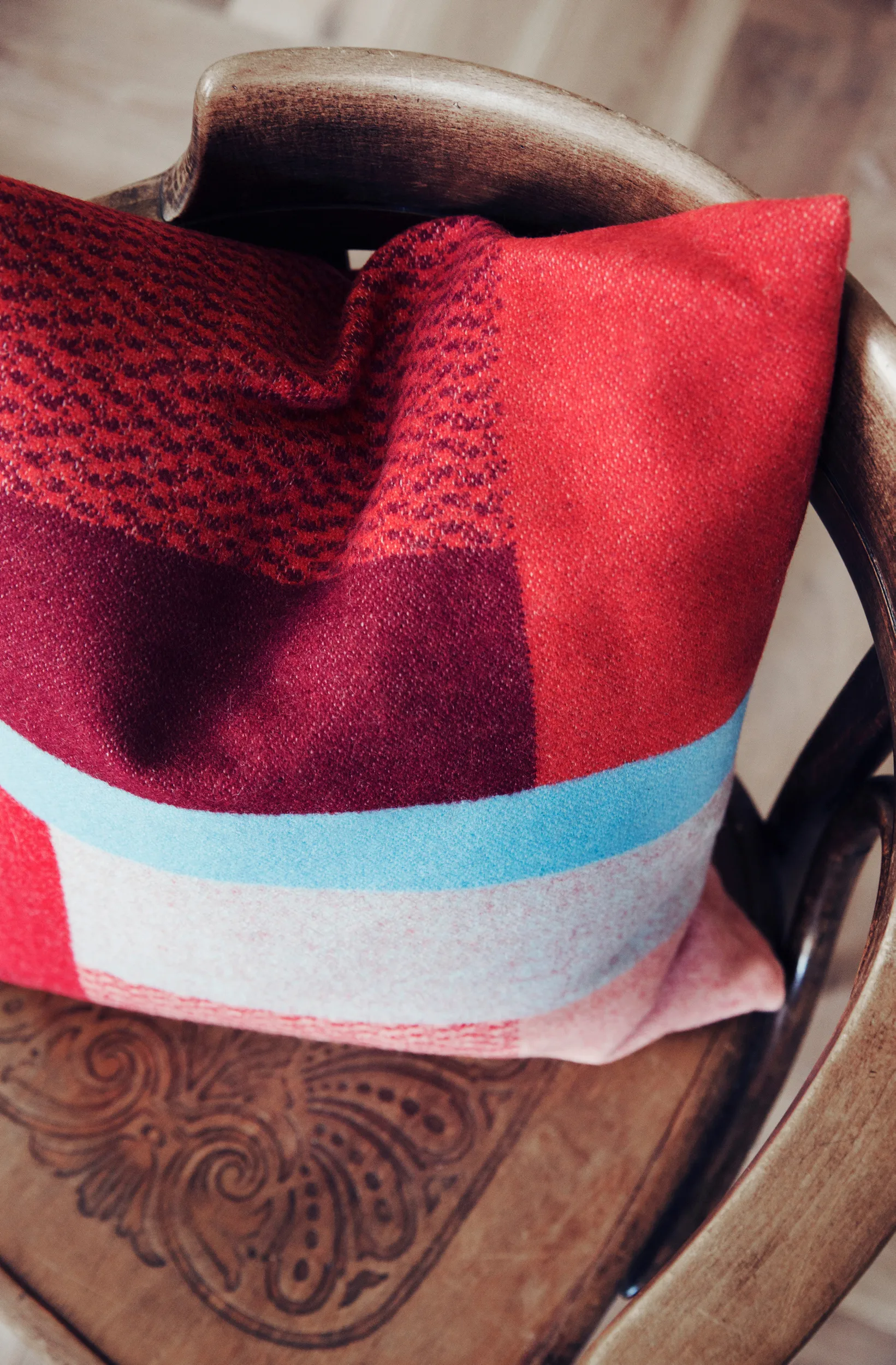 Mikkel pute 50x50 cm, Red Røros Tweed