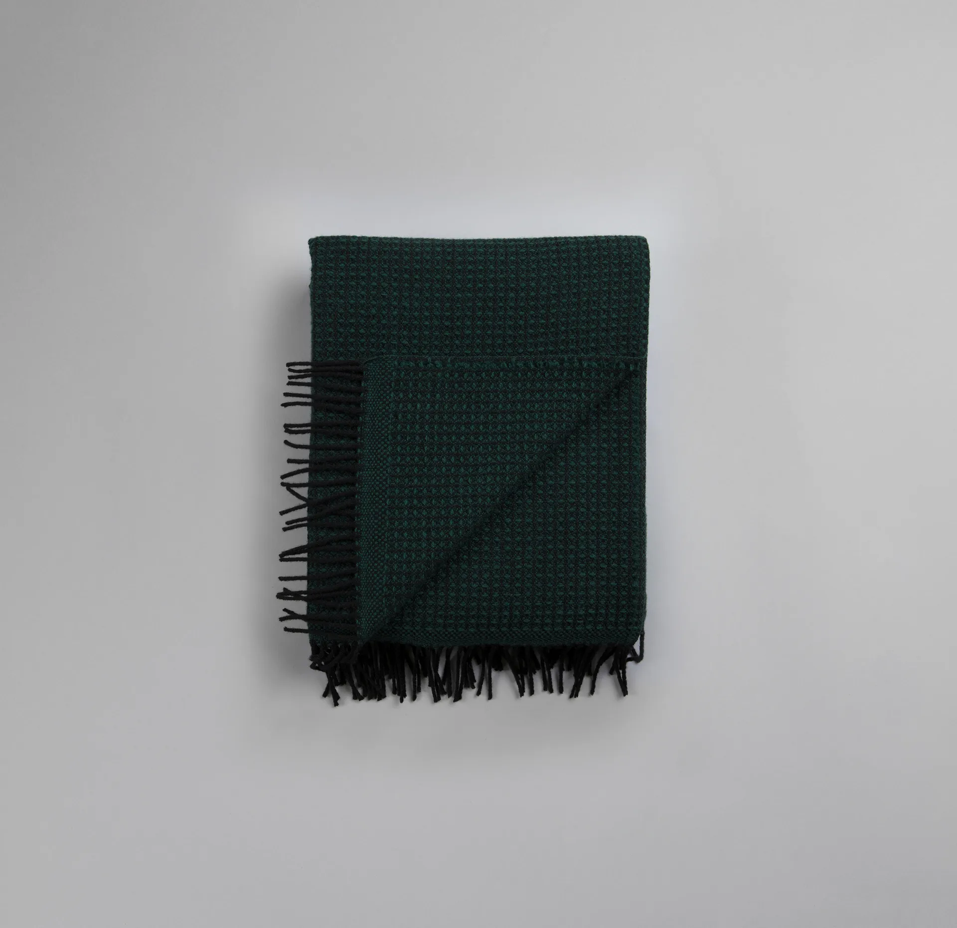 Vega pledd 150x210 cm, Dark green Røros Tweed