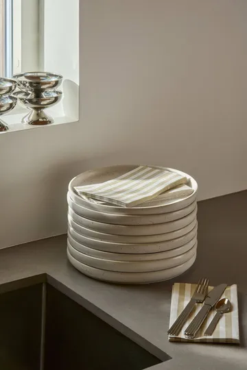 Bold Stripe papirserviett - Hvit-beige, 15‑pakning, 33x40 cm - Scandi Essentials