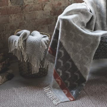 Arrow ullpledd - Rusty red - Scandi Living
