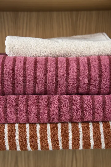 Drift badehåndkle 100x150 cm - Rosa-rød - Scandi Living